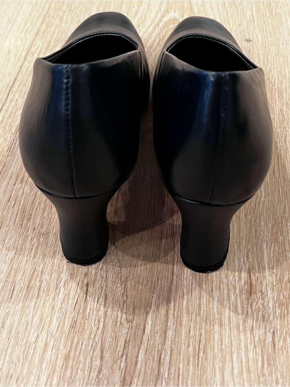 Ros Hommerson Navy Blue Leather Classic Pump | Low Block Heel Size 11S - Picture 6 of 8